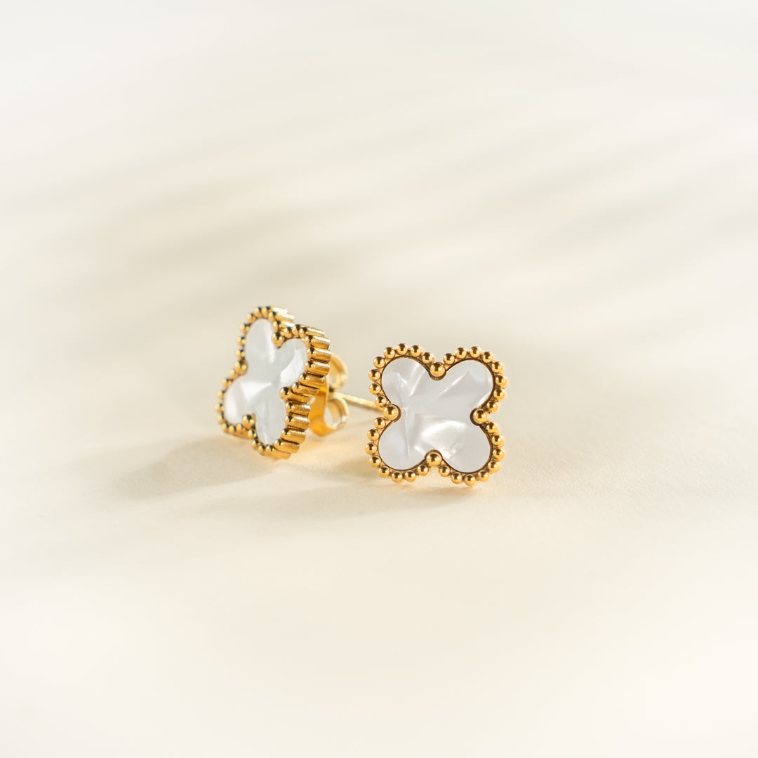 AN'ANASHA OHRSTECKER - programmiert mit der kosmischen Energie Dankbarkeit